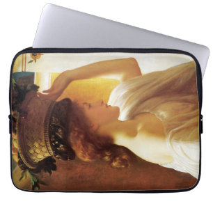 Mädchen mit einem Obstkorb (von Frederic Leighton) Laptopschutzhülle