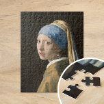 Mädchen mit Perlenohrring | Johannes Vermeer Puzzle<br><div class="desc">Mädchen mit Perlenohrring (c. 1665) | Originelle Kunstwerke des niederländischen Barockmalers Johannes Vermeer (1632-1675). Vermeer ist bekannt für die Malszenen der Mittelschicht. Die meisten seiner Werke sind Set in den gleichen wenigen Innenräumen seines eigenen Hauses. Er war zu seinen Lebzeiten kein besonders bekannter oder wohlhabender Künstler, aber Vermeer gilt heute...</div>