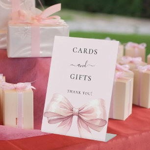 Mädchen mit rosa Schleife Karten Geschenke Schild