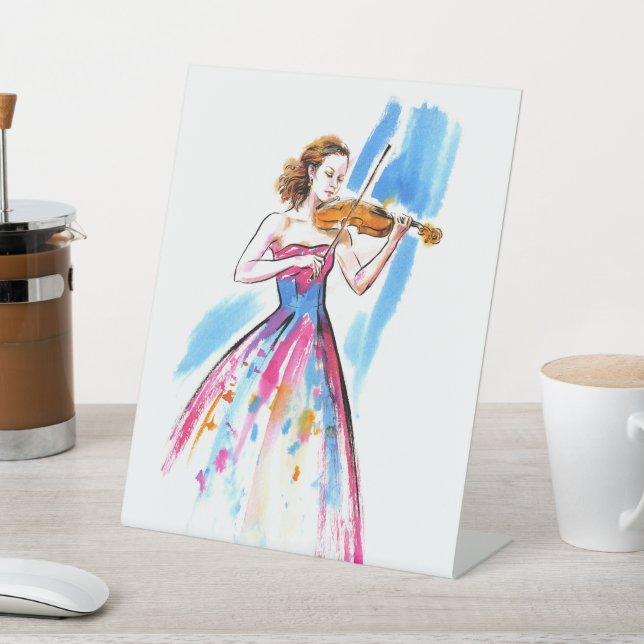 Mädchen spielt Geige Sockelschild (In SItu)