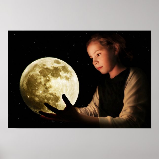 Mädchen starrt auf den Mond Poster (Vorne)