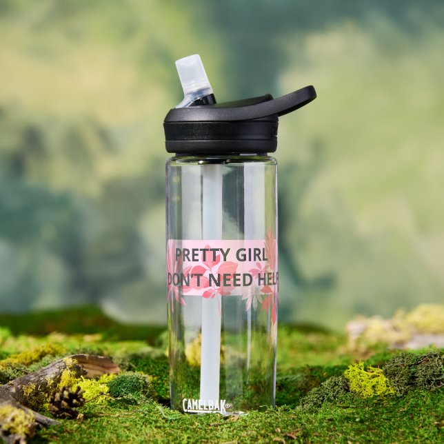 Mädchen Trinkflasche (Außenbereich (gedreht))