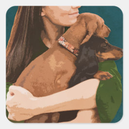 Mädchen umarmt zwei Dackeln Tag für den Hund Quadratischer Aufkleber