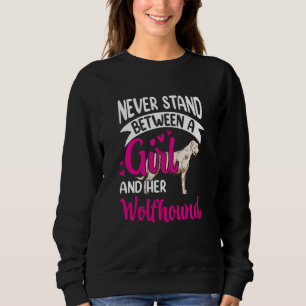 Mädchen und ihr Wolfshund Irischer Windhund Irisch Sweatshirt