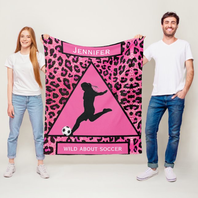 Mädchen "Wild über Fußball" Pink Leopard Fleecedecke (Beispiel)