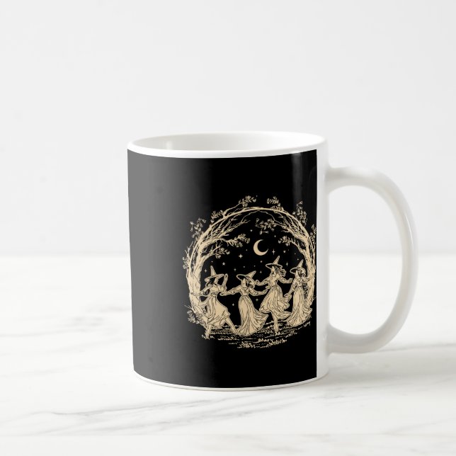 Mädchen wird Mädchen Hexerei Hexerei Spooky Saison Kaffeetasse (Rechts)