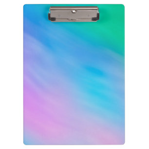 Mädchenhaft sanfter Regenbogenhimmel Klemmbrett