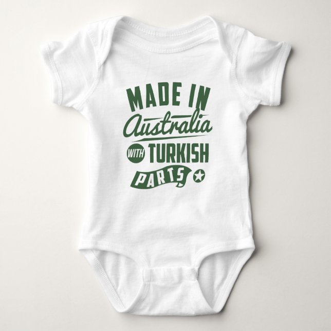 Made in Australia mit türkischen Teilen Baby Strampler (Vorderseite)
