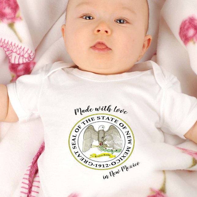 Made with Liebe in New Mexico / Fahne, Staat USA Baby Strampler (Von Creator hochgeladen)