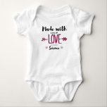 Made with many Liebe & A Little Science IVF  Baby Strampler<br><div class="desc">Der perfekte IVF Shirt Baby Bodysuit ist da. Perfekte Beschreibung unserer IVF-Schwangerschaft für den lang erwarteten IVF-Erfolg. Mit viel Liebe und ein bisschen Science Baby Bodysuit ist ideal für die IVF Babygeschenke, aber es ist auch perfekt als IVF-Kindermädchen-Ankündigung und IVF-Kinderankündigung im IVF-Kinderankündigungsfoto, das Sie mit Ihren Freunden und Ihrer Familie...</div>