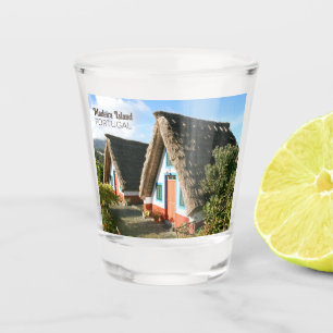 Madeira Island Foto mit typischen Häusern, Portuga Schnapsglas