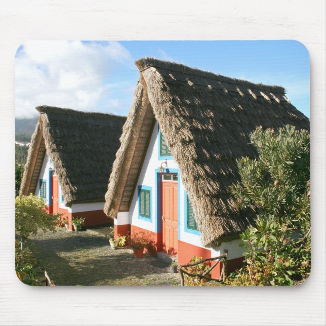 Madeira Island Foto mit typischen Häusern von Sant Mousepad (Vorne)