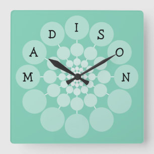 MADISON Modern Fun Name Clock Quadratische Wanduhr