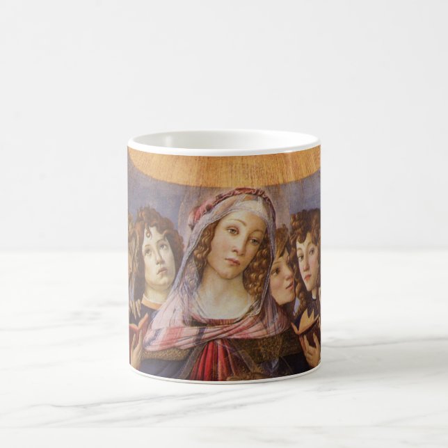 Madonna und Kind mit Engeln von Sandro Botticelli Kaffeetasse (Mittel)