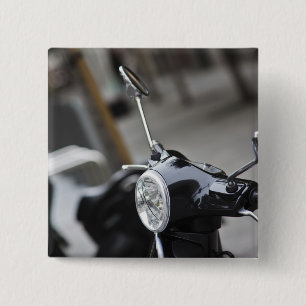 Madrid, schwarzer Vespa-Roller Button