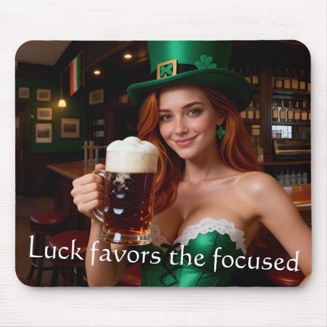 Maeve im Emerald Corset Irish Pub St. Patrick's Da Mousepad (Vorne)