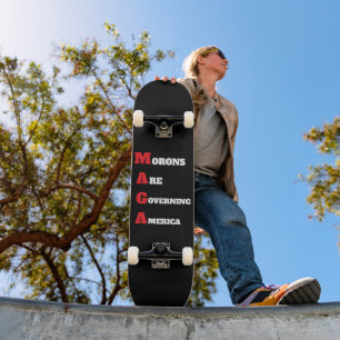 MAGA-Skateboard Skateboard