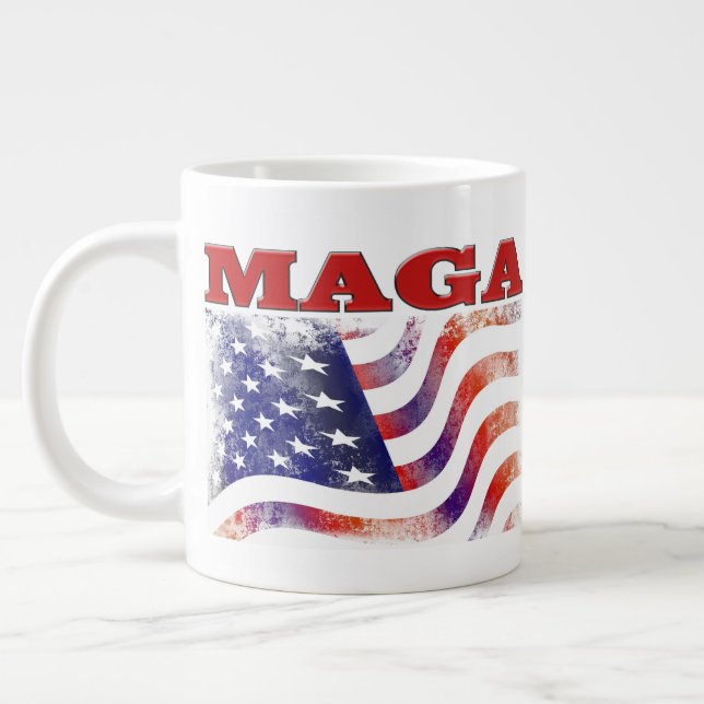 MAGA-US Flagge mit halbem Text Jumbo-Tasse (Links)