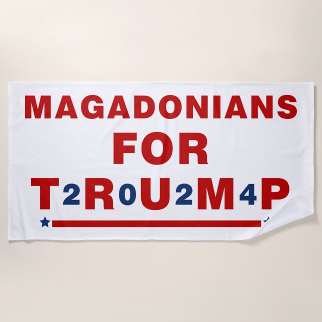 Magadonianer für Trump 2024 Red Blue Star Strandtuch (Vorderseite)