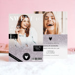 Magazine 2 Foto lilac silber Glitzer Sweet 16 Folieneinladung<br><div class="desc">ein lustiges Magazin Cover-Stil Sweet 16 Geburtstagsparty einladen ,  mit 2 Fotos,  und fett in echten silbernen Folie und schwarz und lila lila grauen Glitzer Glitzern ombre,  hier ist die scoop,  lassen Sie uns feiern,  das Geburtstagsmädchen.</div>