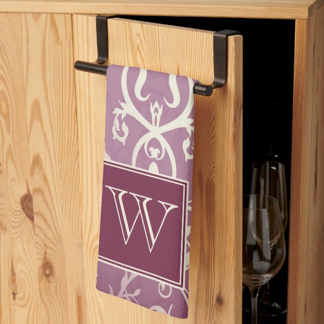 Magenta Elegant Blühe Monogramm Handtuch (Drittel gefaltet)