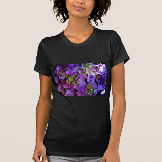 Magenta Lila-blaugelbe Hydrangeas-Blume T-Shirt (Vorderseite)