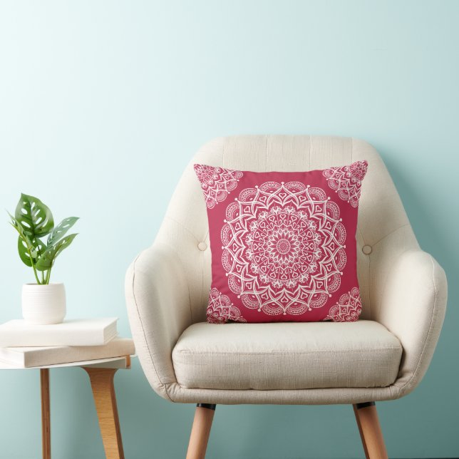 Magenta Pink Boho Mandala Kissen (Stuhl )