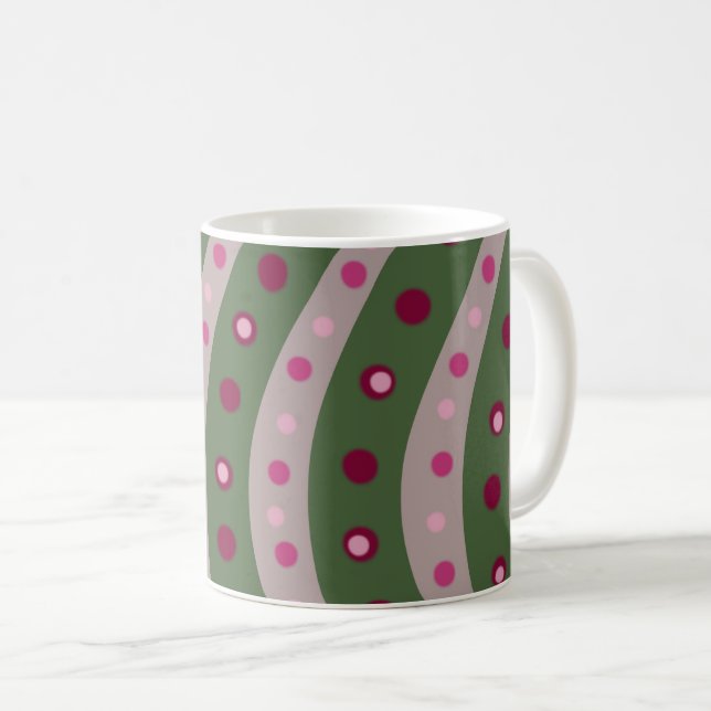 Magenta Pink Green Springtime Polka Dot Gemustert Kaffeetasse (VorderseiteRechts)