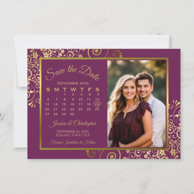 Magenta Plum & Gold Calendar Foto Hochzeit Save The Date (Vorderseite)