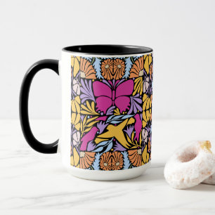 Magenta Schmetterling in Botanik Tasse
