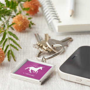 Magenta Unicorn Personalisierter Schlüsselanhänger