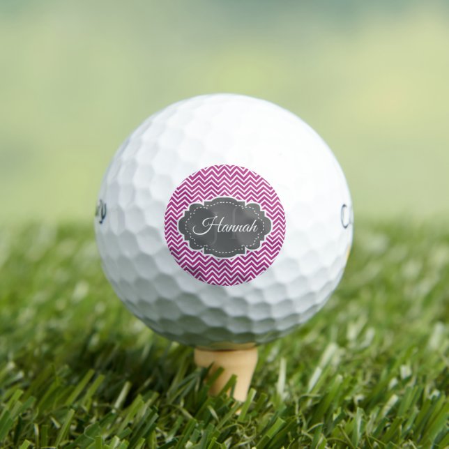 Magenta Zickzack Personalisierte Golfplätze Golfball (Insitu T-Shirt)