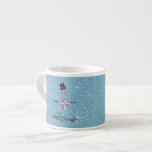 Magic and Wonder Christmas Snowman Blue ID440 Espressotasse<br><div class="desc">Schönes minimalistisches Espresso-Tasse-Design mit einem stilvollen Schneemann auf einem kastanienblauen Hintergrund verstreut mit Schneeflocken und Sternen. Trendy Typografie von 'Magic and Wonder' rundet das Design ab. Fügen Sie Ihren Namen zu personalisieren,  wenn gewünscht. Suchen Sie ID440,  um weitere koordinierende Produkte und zusätzliche Farboptionen für dieses Design zu sehen.</div>