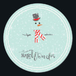 Magic and Wonder Christmas Snowman Mint ID440 Runder Aufkleber<br><div class="desc">Wunderschönes rundes Weihnachtsdesign mit einem stilvollen, weiß gerahmten Schneemann auf einem Minzgrün, verstreut mit Schneeflocken und Sternen. Trendy Typografie von 'Magic and Wonder' rundet das Design ab. Fügen Sie Ihren Namen zu personalisieren, ist Sie bevorzugen. Suchen Sie ID440, um weitere koordinierende Produkte und zusätzliche Farboptionen für dieses Design zu sehen....</div>