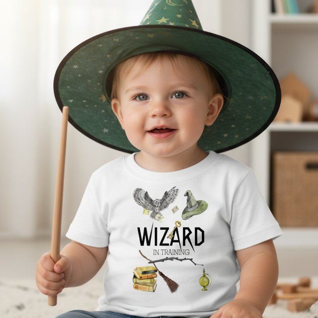 Magic Wizard in Training Kleinkind T-shirt (Von Creator hochgeladen)