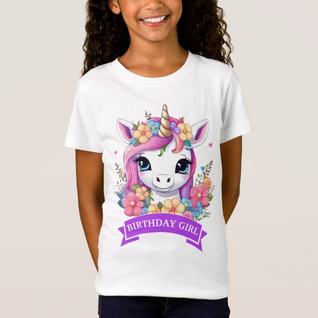 Magical Baby Unicorn mit Blume T-Shirt (Vorderseite)