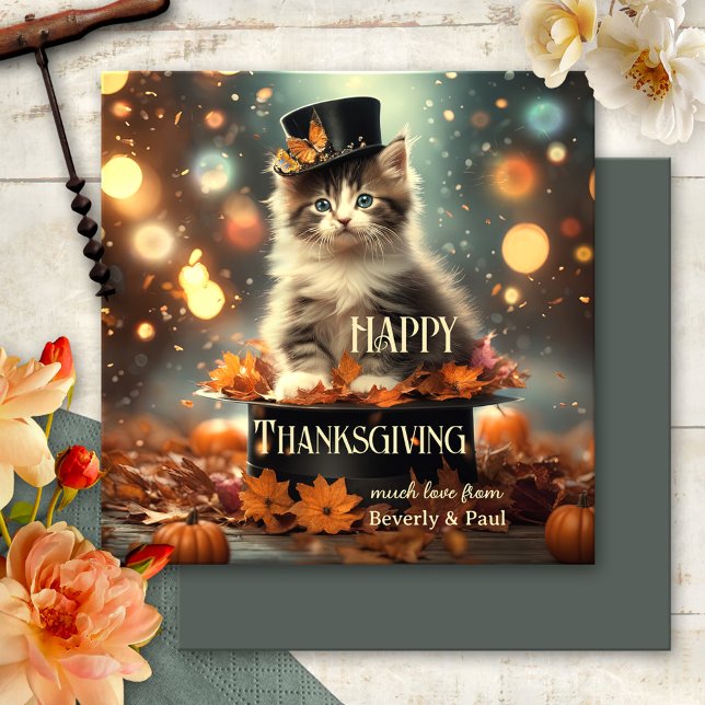 Magical Kitten Fun Erntedank Feiertagskarte (A fun Thanksgiving card featuring a kitten with a magical hat, amidst festive lights and fall leaves)