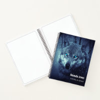 Magical Wild Wolf mit Phantastischen blauen Augen