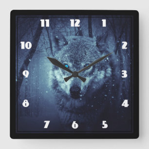Magical Wild Wolf mit Phantastischen blauen Augen Quadratische Wanduhr