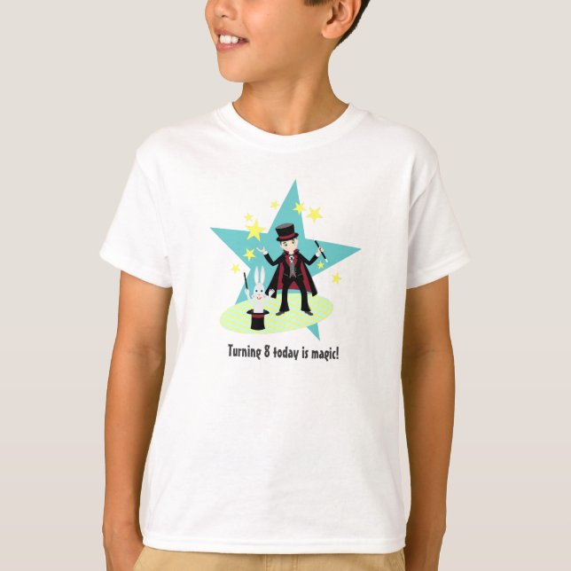 Magiergeburtstagsjunge T-Shirt (Vorderseite)