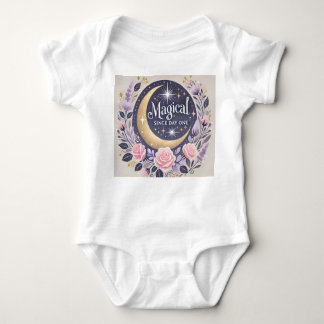 Magisch seit dem ersten Tag - Himmelsbabydesign Baby Strampler