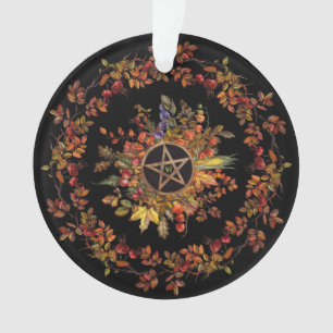 Magische Ernte mit Pentagramm-Monogramm Ornament