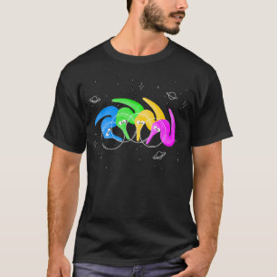 Magische Fuzzy Würmer an einer Schnur im Space Pul T-Shirt