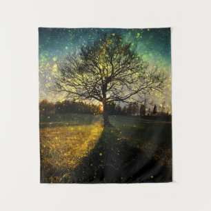 Magische Glühwürmchen, traumhafte Landschaft Wandteppich