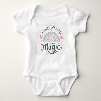 Magische Illustration Baby Strampler