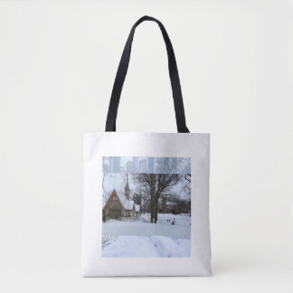Magische städtische Schneeszene – Winter in der St