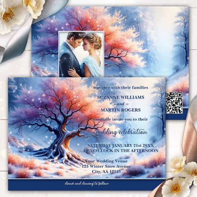 Magische Tree Winterhochzeit Einladung (Winter wedding invitation featuring a painting of a tree with tiny snow flakes in winter wonderland)