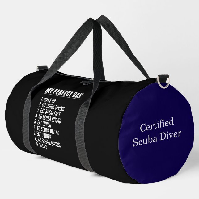 Magische Unterwasser-Erkundung durch einen Scuba D Duffle Bag (Linke Ecke)