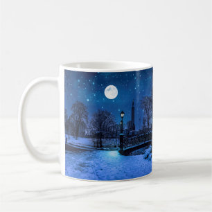 Magische Winternacht mit Sternenhimmel und Vollmon Kaffeetasse