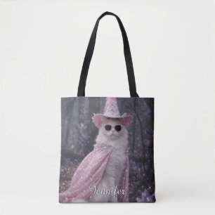 Magische Zauberkatze in funkelndem rosa Umhang und